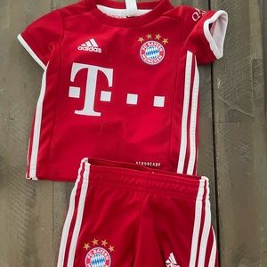 Authentic Bayern Munich Infant Kit